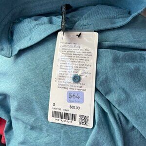 NWT Lululemon Evolution Mens Short Sleeve Polo Shirt Heathered Crest, Size Small